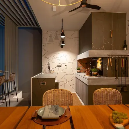 Casa Geni-heated Pool, 3 Bedrooms, Sea Views *