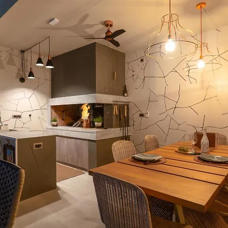 Casa Geni-heated Pool, 3 Bedrooms, Sea Views Villa *