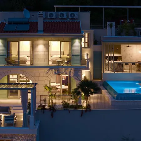 Casa Geni-heated Pool, 3 Bedrooms, Sea Views Omiš