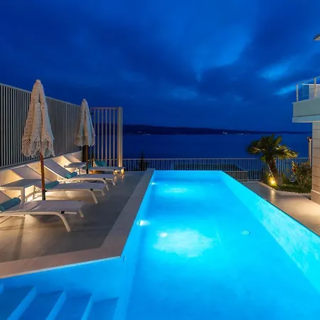 Casa Geni-heated Pool, 3 Bedrooms, Sea Views Villa Omiš