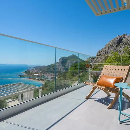 Casa Geni-heated Pool, 3 Bedrooms, Sea Views Villa