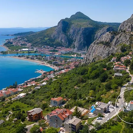 Casa Geni-heated Pool, 3 Bedrooms, Sea Views * Omiš